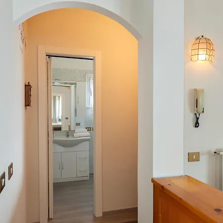 Apartment Nide House