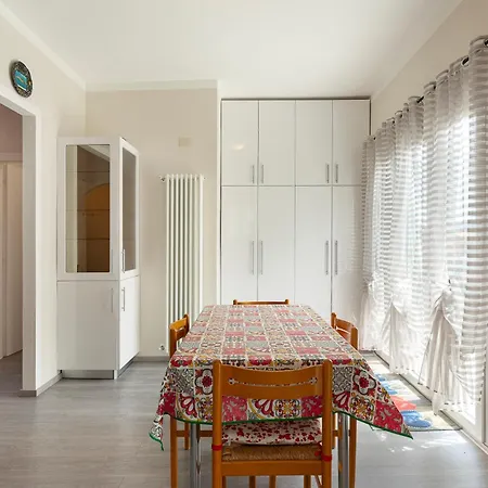 Nide House